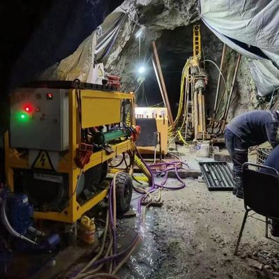Nq 600m Pełna hydrauliczna geologiczna platforma wiertnicza z większą prędkością wiertniczą